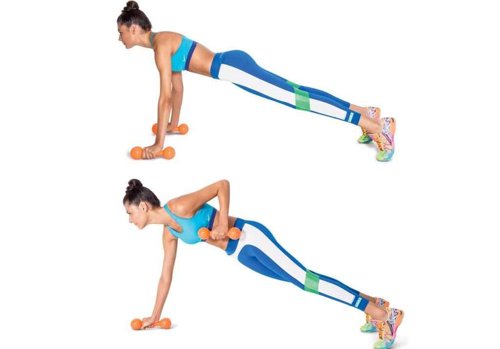 Treino funcional com dois halteres
