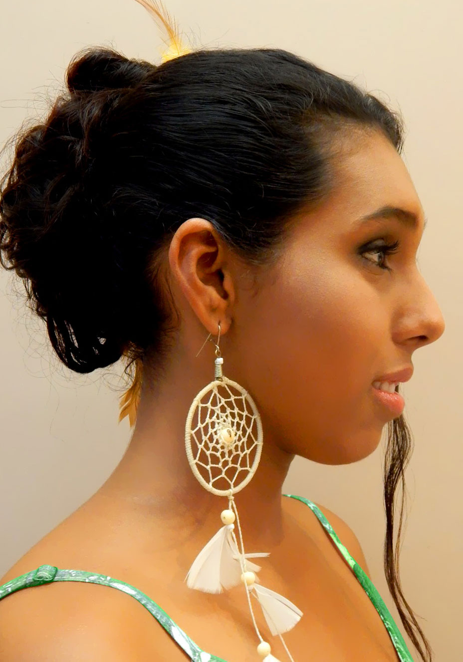 Brenda de Almeida 4 ideias de penteados (simples!) para um Carnaval com estilo!