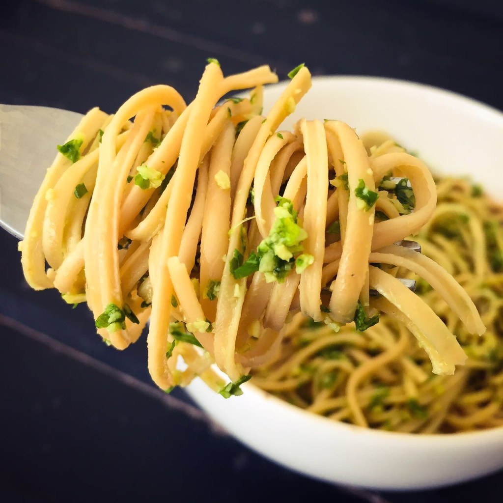 pesto-light Massa integral: ela é mais leve e ajuda a perder até 2,5kg por ano