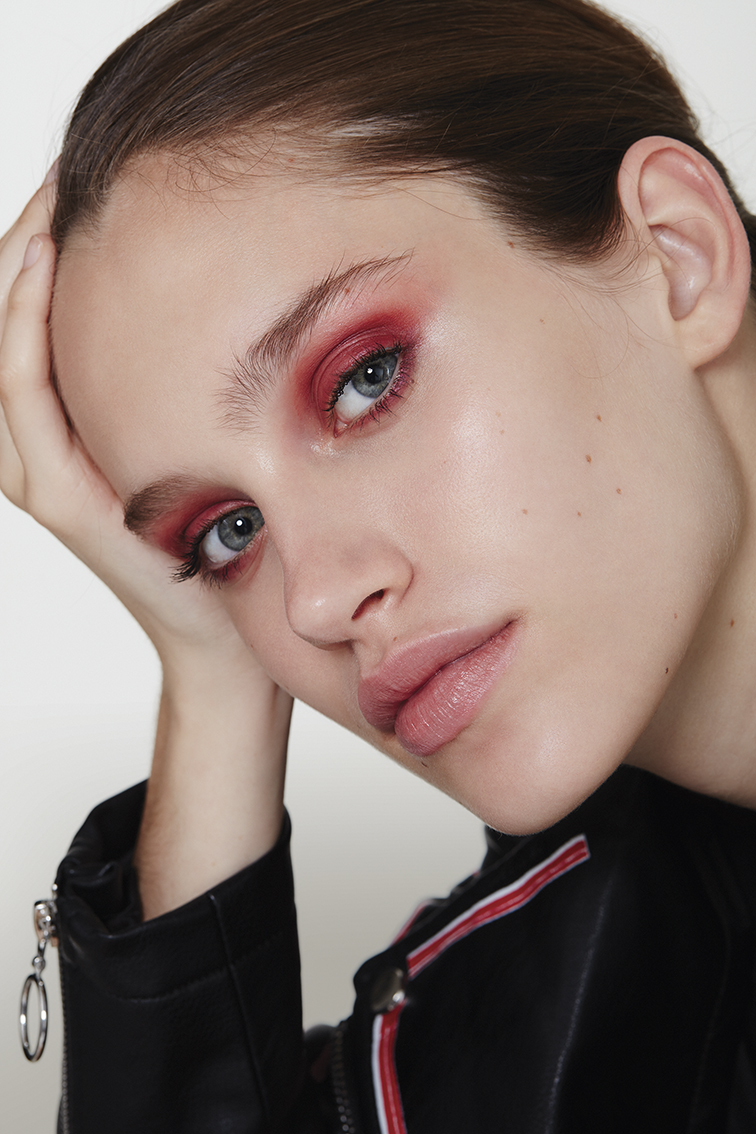 Maquiadora ensina a usar as cores tendência do inverno