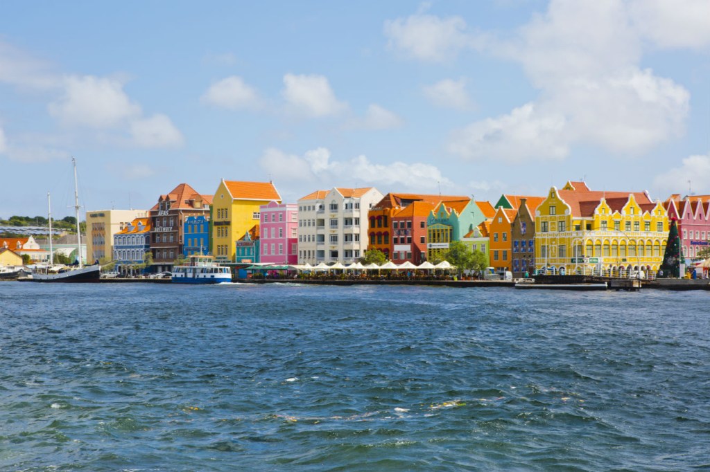 paisagens-curaçao-caribe-1 Curaçao: 6 motivos para visitar essa ilha paradisíaca no Caribe