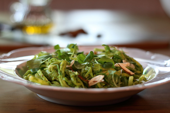 spaguetti-pupunha-abobrinha-1 30 melhores receitas low carb para variar o cardápio