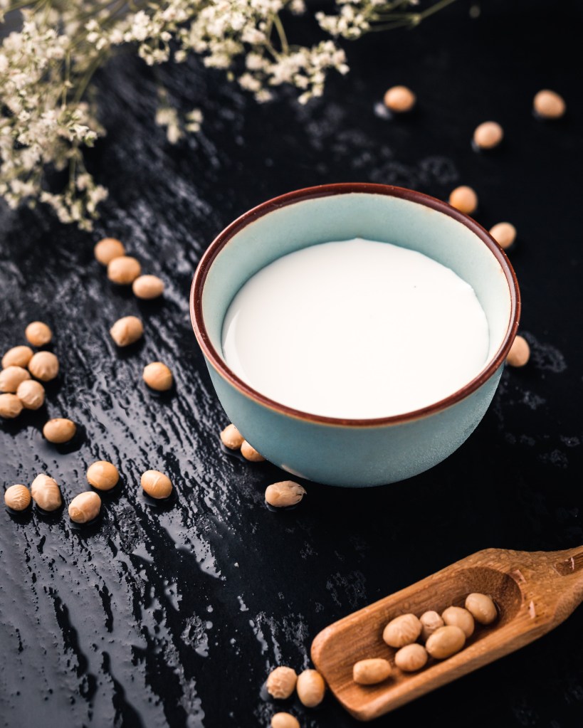 bebidas-vegetais-soja Bebidas vegetais: 5 alternativas mais leves que o leite de vaca