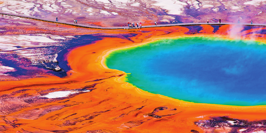 INFERNO NA TERRA No início, o planeta tinha a superfície coberta por lagos sulfurosos, de alta temperatura, como estes, do Parque Nacional de Yellowstone, nos Estados Unidos