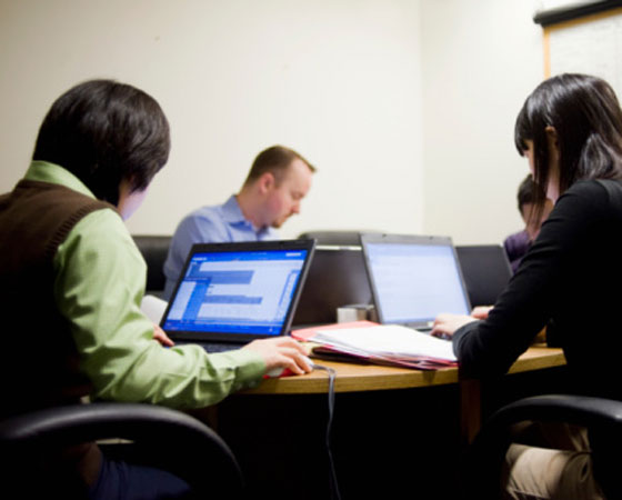 GE Bolsas: Bolsas em cursos estrelados de Sistemas da Informação