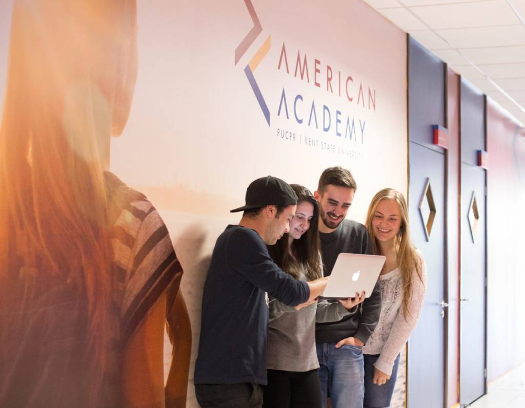 AmericanAcademy Programa inédito no Brasil permite cursar graduação nos EUA