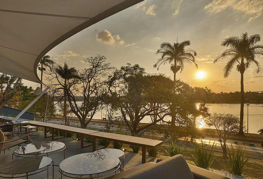 CASA COR Minas 2015: Varanda e uma bela vista para a Lagoa da Pampulha