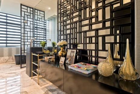 As formas geom&eacute;tricas e a simetria s&atilde;o marcantes na CASA COR PR 2016