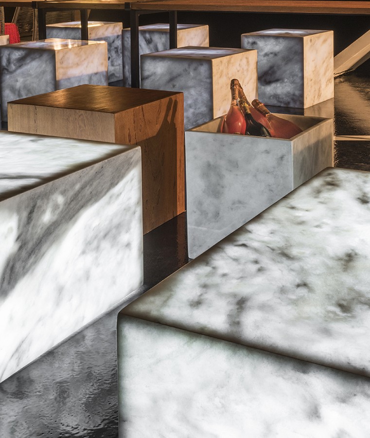 CASA COR Minas 2015: Uma varanda com uso inovador do m&aacute;rmore