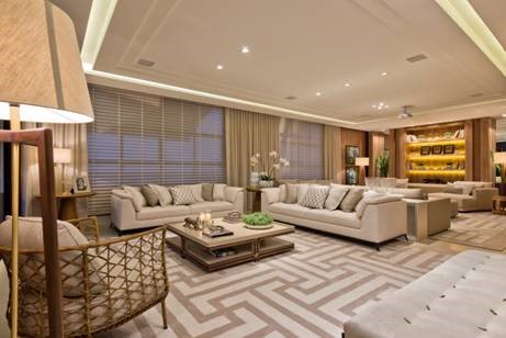 As formas geom&eacute;tricas e a simetria s&atilde;o marcantes na CASA COR PR 2016