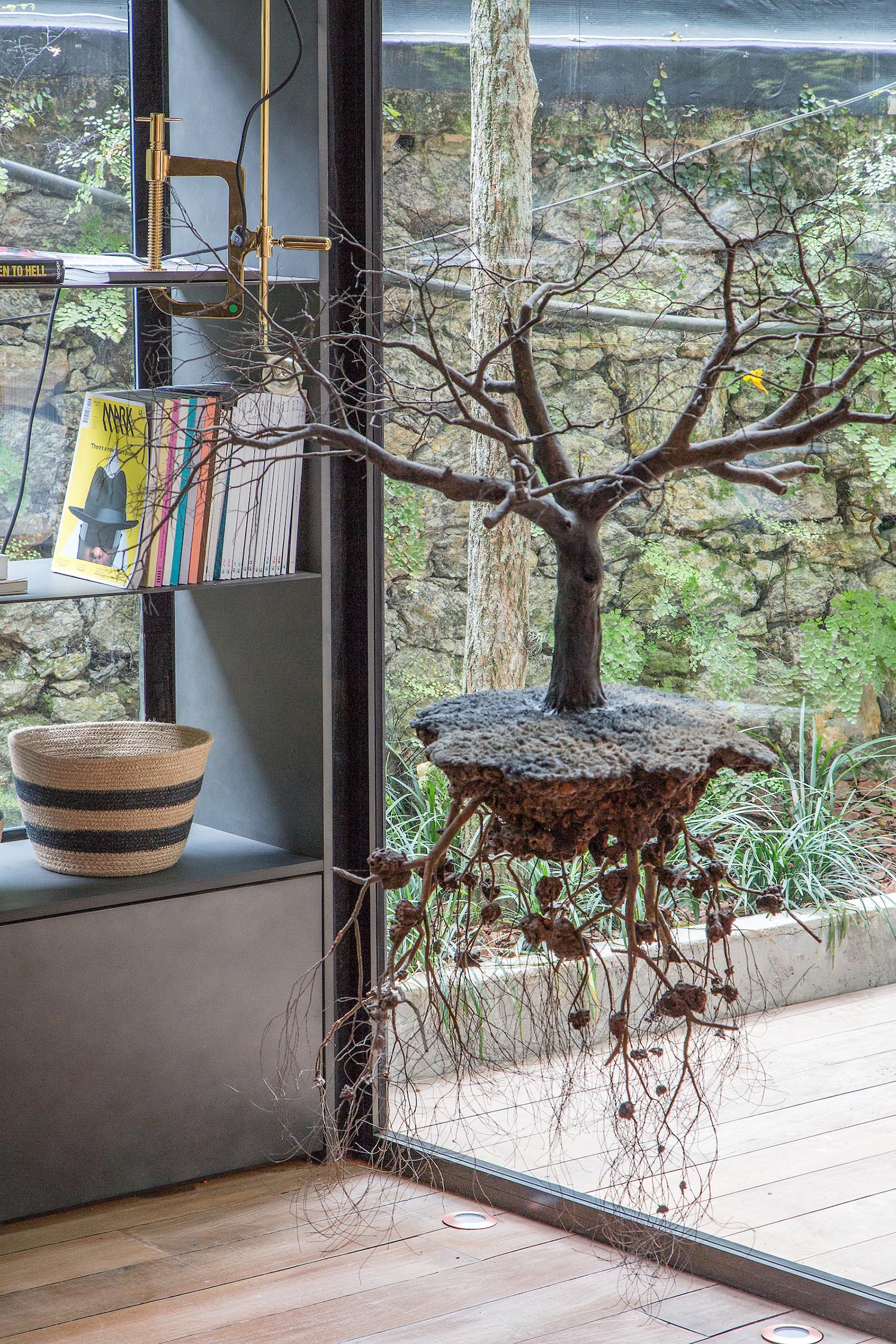 Transpar&ecirc;ncia integra ambientes da CASACOR Rio ao jardim de Burle Marx