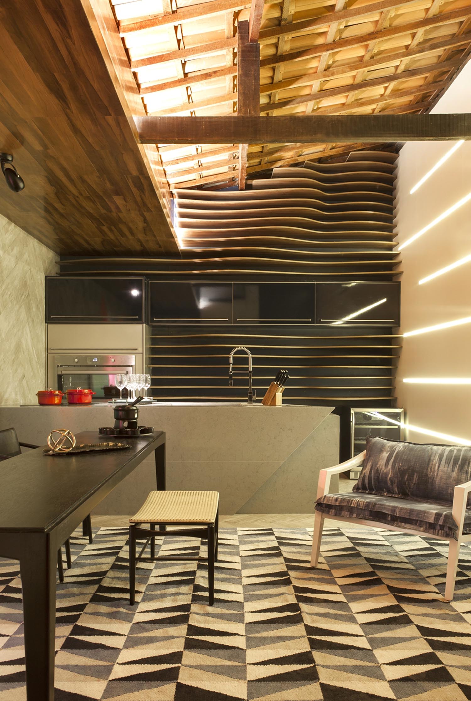 CASACOR PE: 7 ambientes onde os pain&eacute;is de madeira s&atilde;o destaque