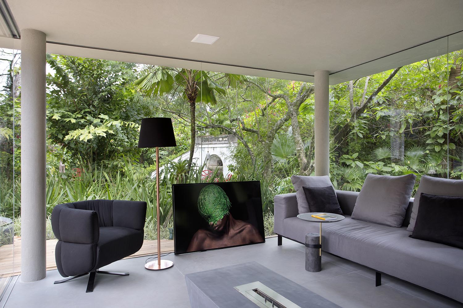 Transpar&ecirc;ncia integra ambientes da CASACOR Rio ao jardim de Burle Marx