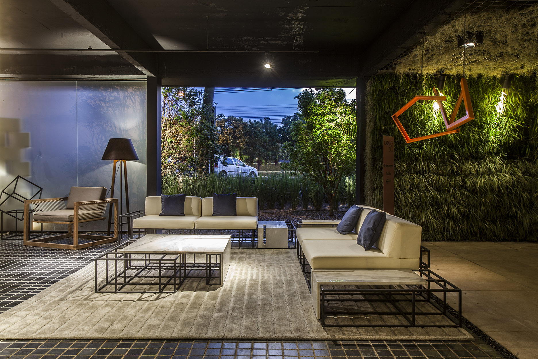 CASACOR Bras&iacute;lia: Escrit&oacute;rio cria pe&ccedil;as que completam conceito do espa&ccedil;o