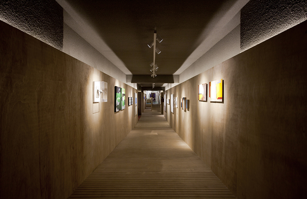 Compensado naval e concreto aparente pontuam espa&ccedil;o da CASACOR SP 2016