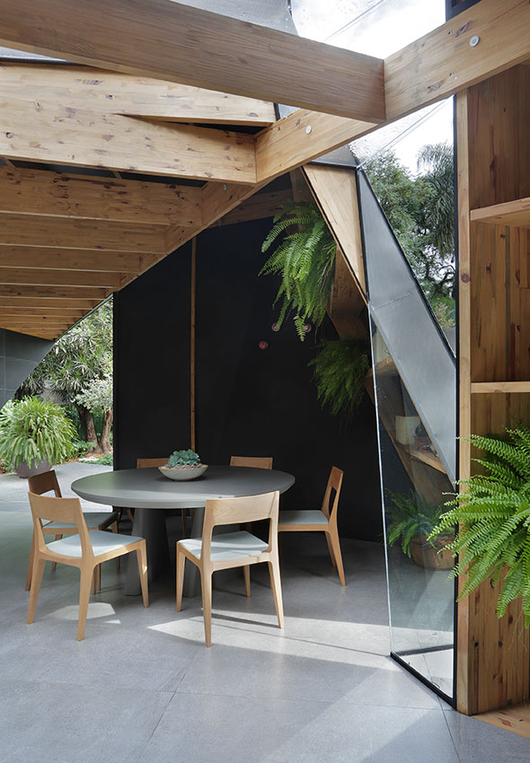 CASA COR SP: Revestimento inspirado em pedra natural italiana Serena