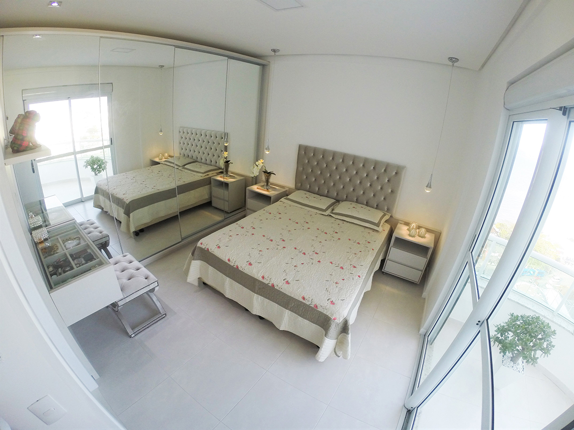 Apartamento pequeno com solu&ccedil;&otilde;es criativas para ampliar espa&ccedil;os