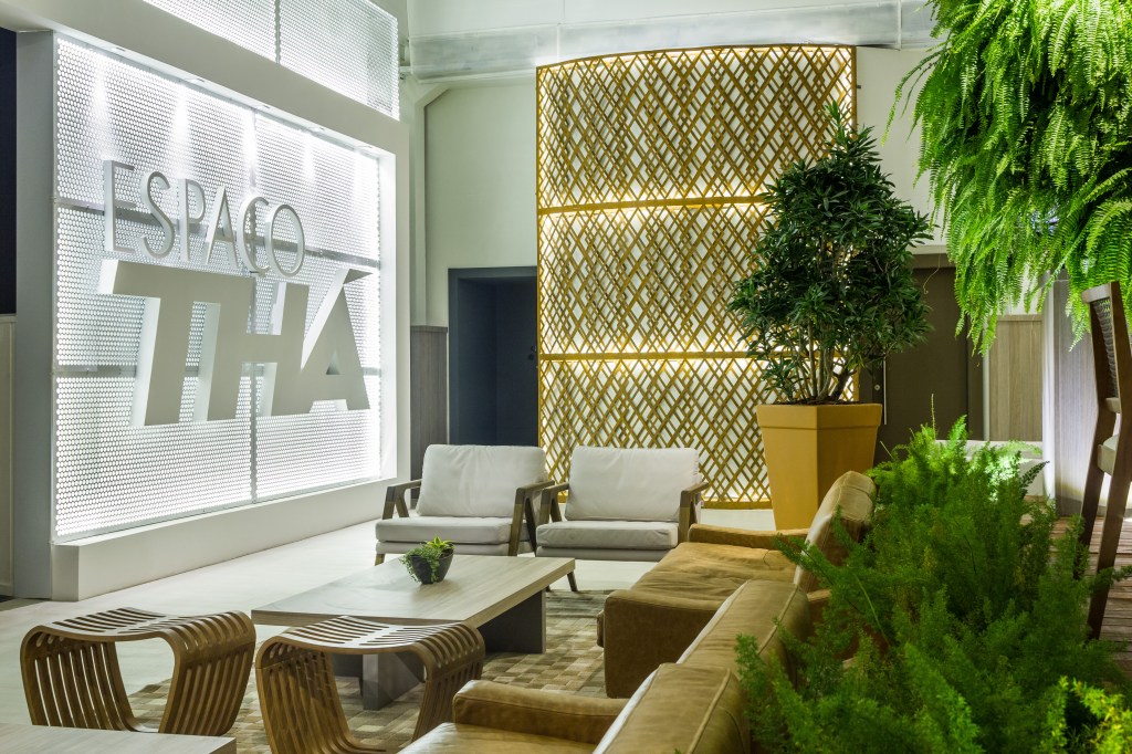 Aço corten marca presença em três ambientes da Casa Cor PR 2015