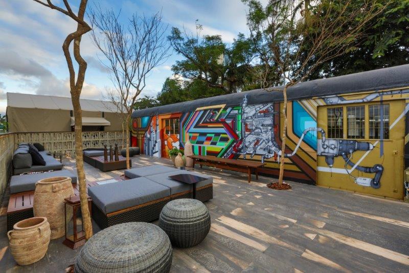 CASACOR SP 2016: Lounge &eacute; montado dentro de um vag&atilde;o de trem