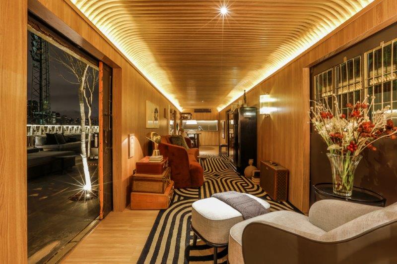 CASACOR SP 2016: Lounge &eacute; montado dentro de um vag&atilde;o de trem