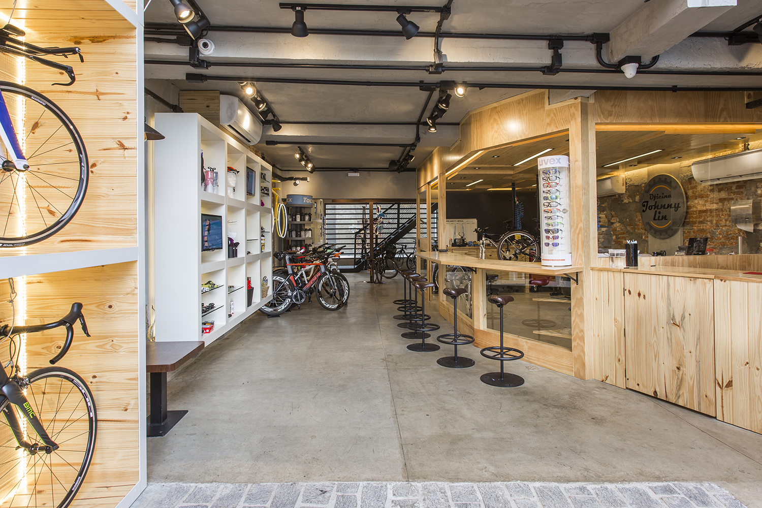 Oleg&aacute;rio de S&aacute; e Gil Cioni assinam projeto para amantes de bicicleta