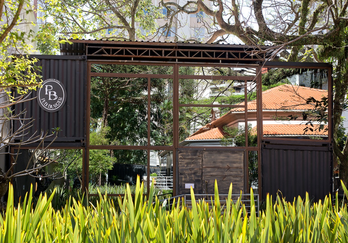 CASACOR SC apresenta usos criativos de containers na arquitetura