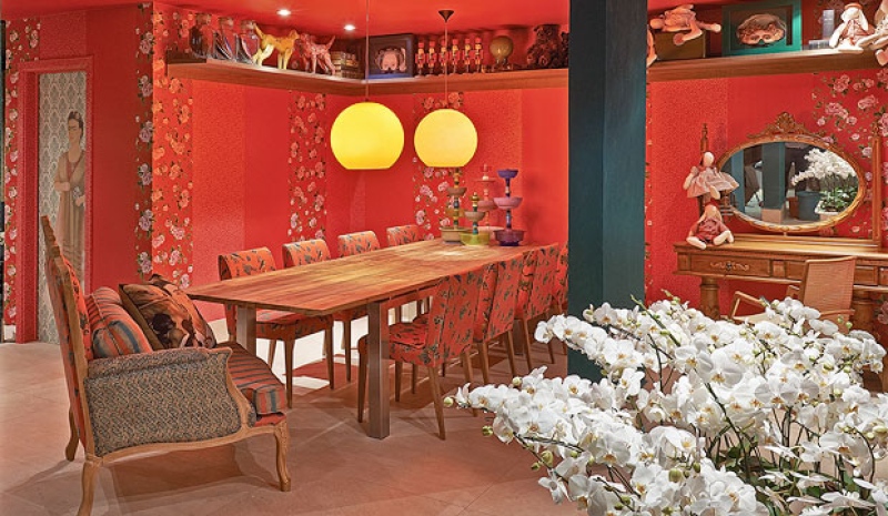 O arquiteto Fl&aacute;vio Paraguassu &eacute; homenageado em ambiente da CASA COR GO