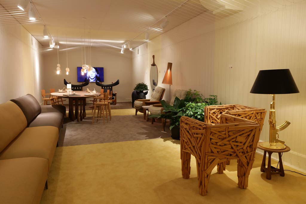 Pe&ccedil;as de arte na decora&ccedil;&atilde;o por Cyrela