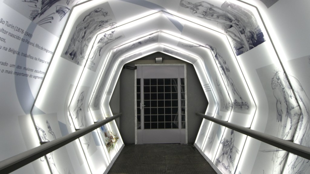 Sistema transforma tecidos em revestimentos na CASA COR PR 2015