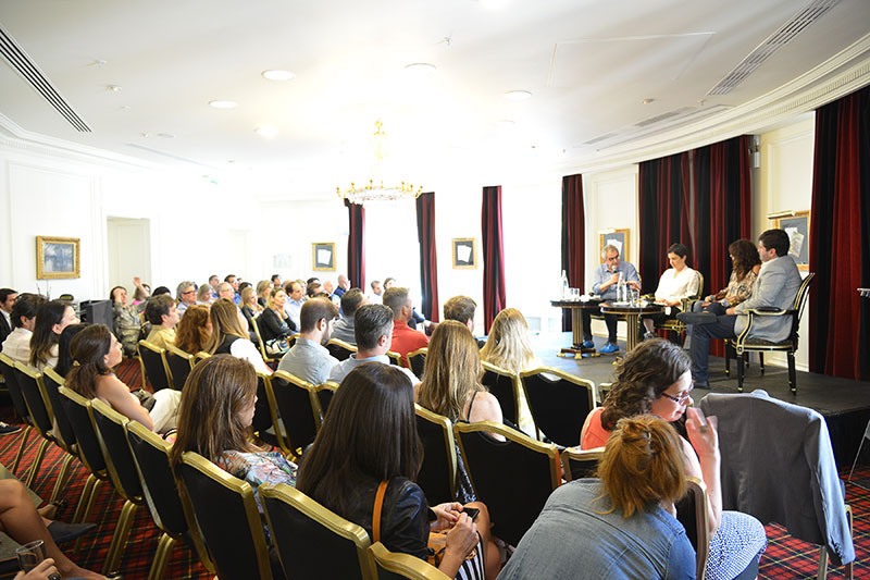 Livia Pedreira debate tend&ecirc;ncias para o design mundial em Paris