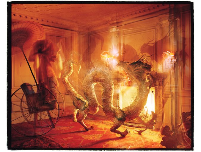 O trabalho surrealista e inusitado do fot&oacute;grafo Tim Walker