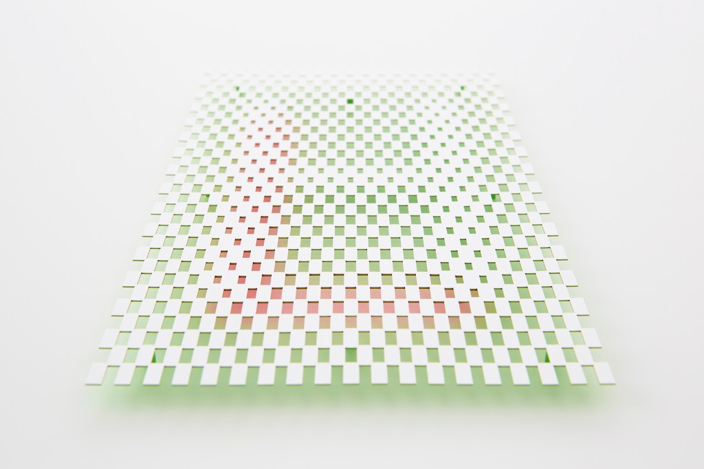 SUBTLE: sutilezas do papel desafiam os sentidos na JAPAN HOUSE