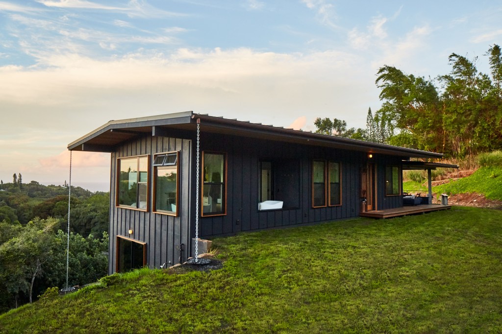 Casa no Havaí coleta mais água e produz mais energia que consome