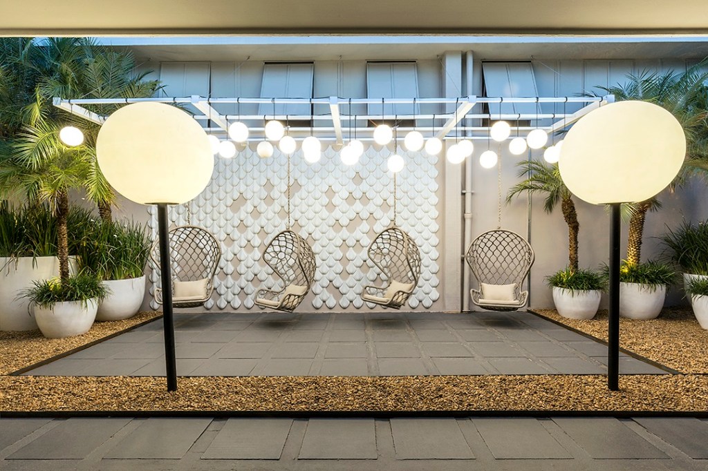A iluminação enaltece o décor dos ambientes da CASACOR Brasília 2018