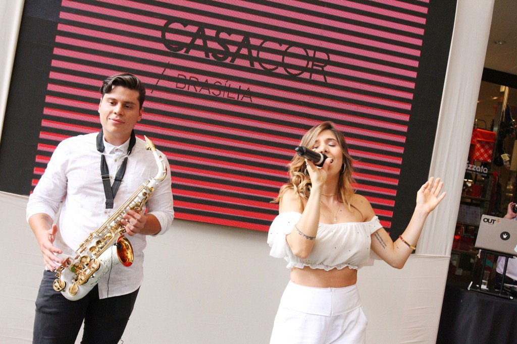A-cantora-Babi-Ceresa-animou-os-convidados CASACOR Brasília promove brunch para celebrar o sucesso da mostra em 2018