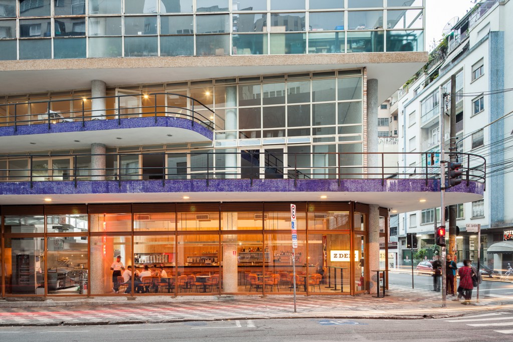 iab Leilão de parede é realizado em prol do IAB-SP