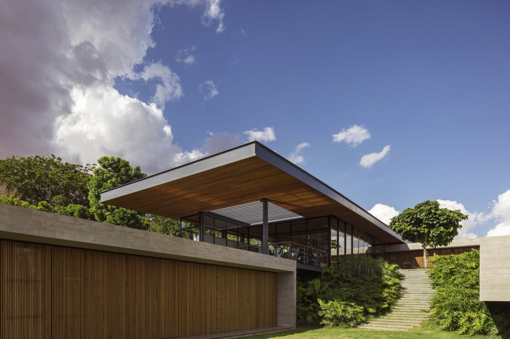 Integração com natureza é o foco em casa de Perkins+Will em Ribeirão Preto