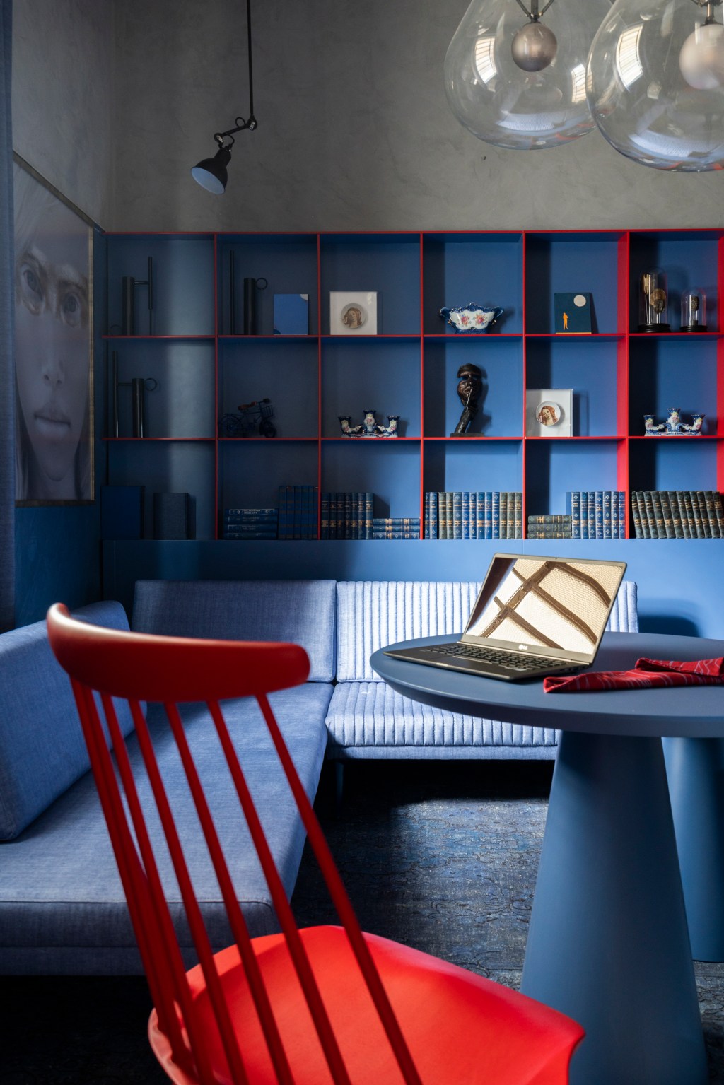 studio-slim-daniel-wilges-casacor-rio-grande-do-sul-2019-cristiano-bauce-3 Azul ativa memórias afetivas no Studio Slim da CASACOR Rio Grande do Sul