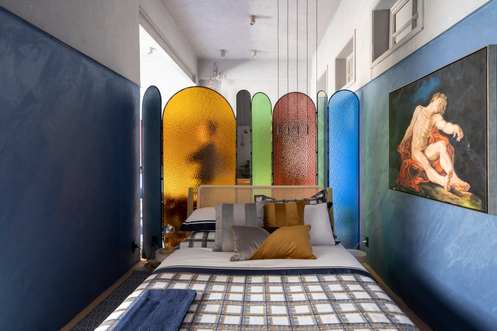studio-slim-daniel-wilges-casacor-rio-grande-do-sul-2019-cristiano-bauce-7 Azul ativa memórias afetivas no Studio Slim da CASACOR Rio Grande do Sul