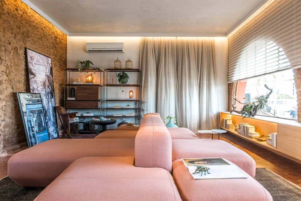 Decoração de viagem inspira dois livings na CASACOR RN 2019