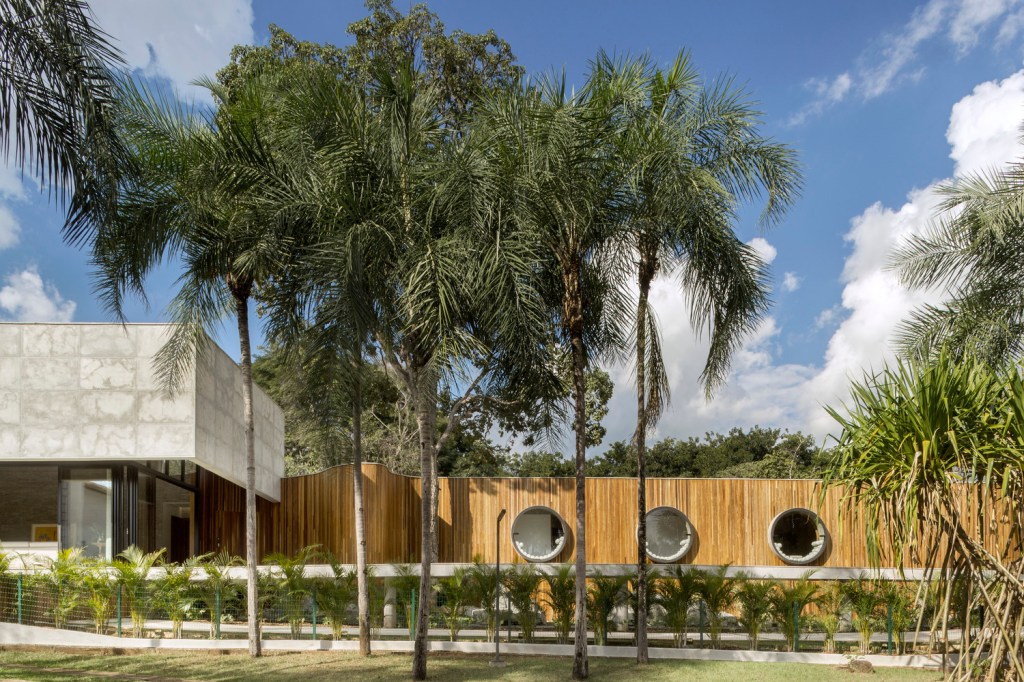 FEATURED_IMAGE_MG_5163 Arquitetura orgânica de casa de Leo Romano valoriza formas do cerrado