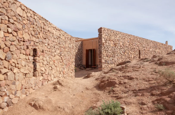 Casa para mulheres é construída junto da comunidade local no Marrocos