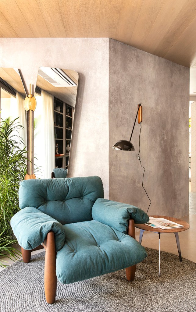 ribeirão-living-perene Madeira de freijó e design assinado garantem atemporalidade de living
